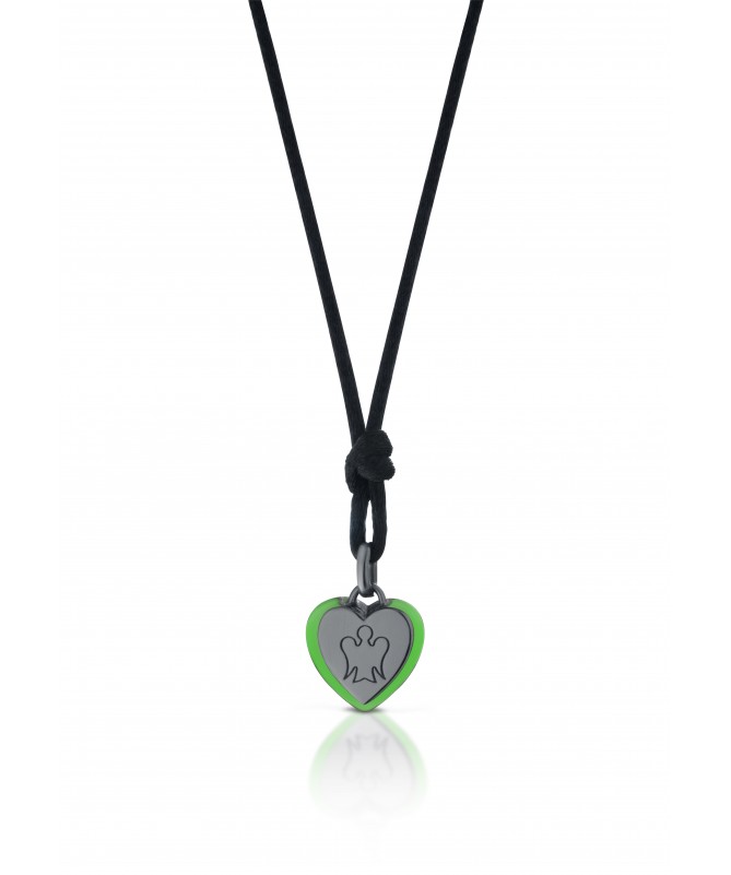 PENDENTE CUORE IN ARGENTO RUTENIO CON ANGELO, SMALTO VERDE E CORDINO NERO
